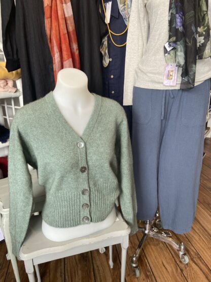 Possum Merino rib cardy - Image 3
